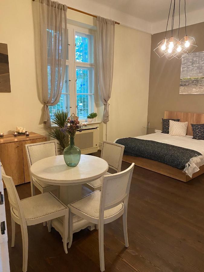 Апартаменты Apartman B Шиофок Экстерьер фото