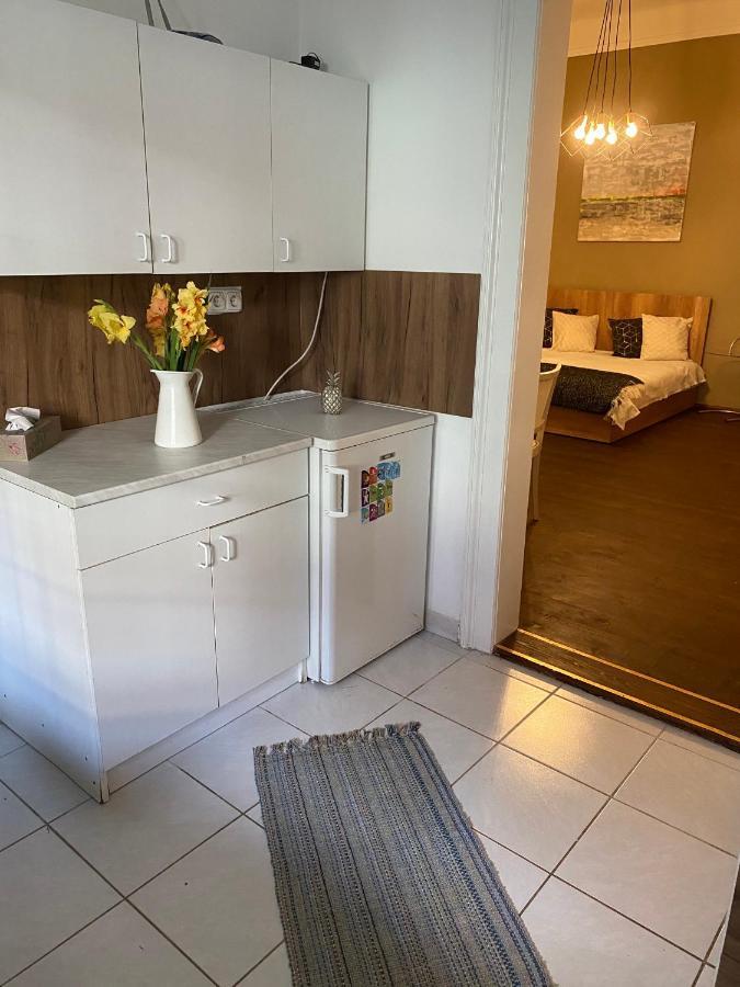 Апартаменты Apartman B Шиофок Экстерьер фото