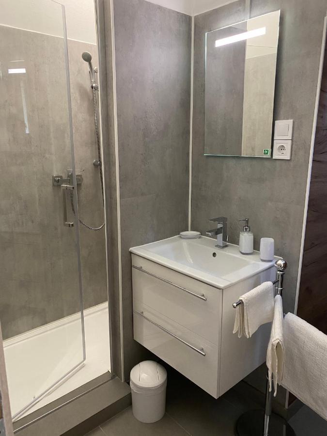 Апартаменты Apartman B Шиофок Экстерьер фото
