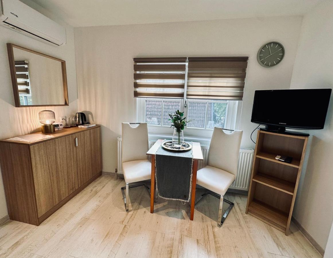 Апартаменты Apartman B Шиофок Экстерьер фото